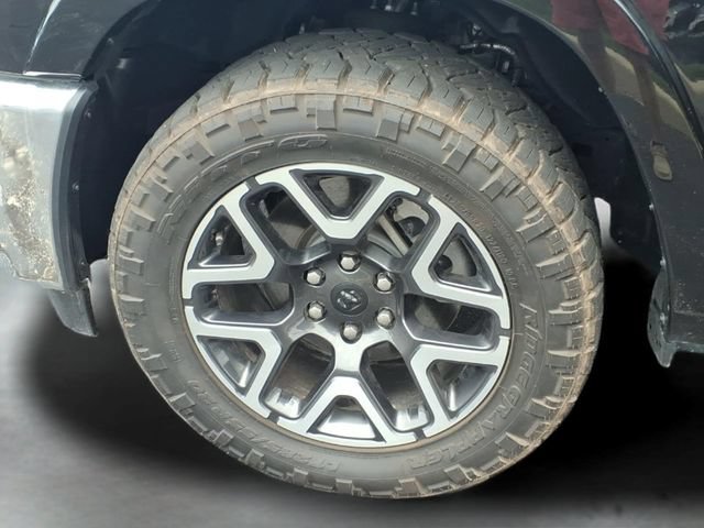 Used 2025  Ram Laramie image 18