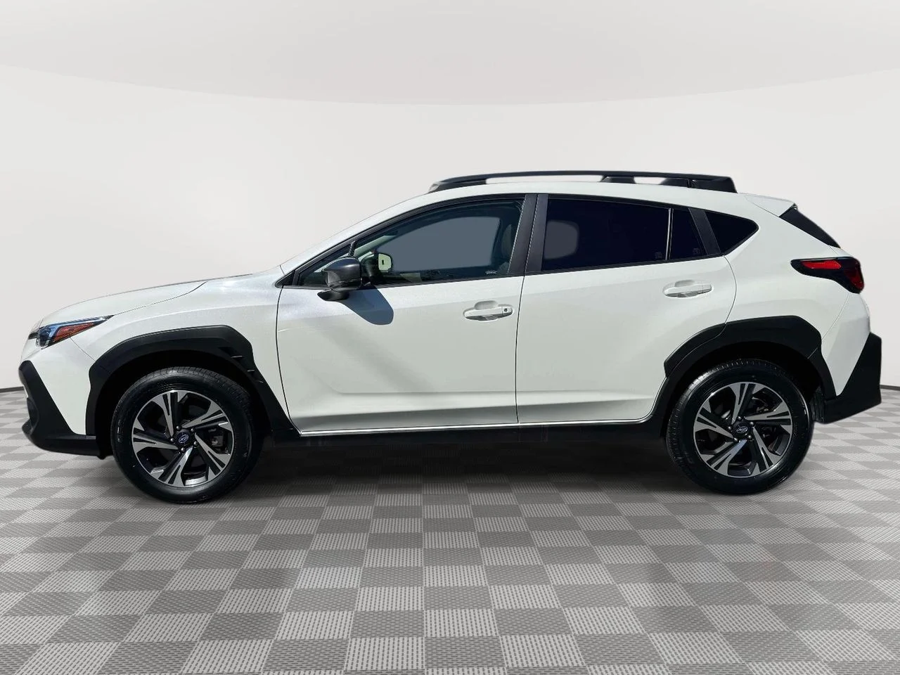 Used 2024 Crystal White Pearl Subaru Premium image 5