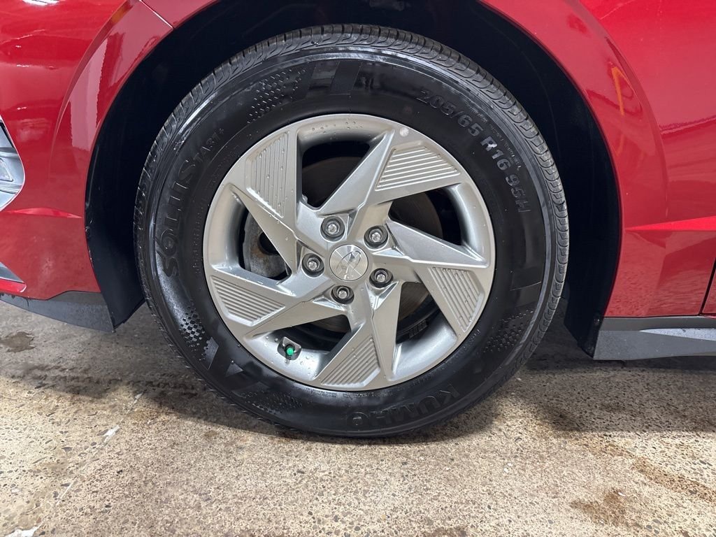 Certified Used 2025 Red Hyundai SE image 8
