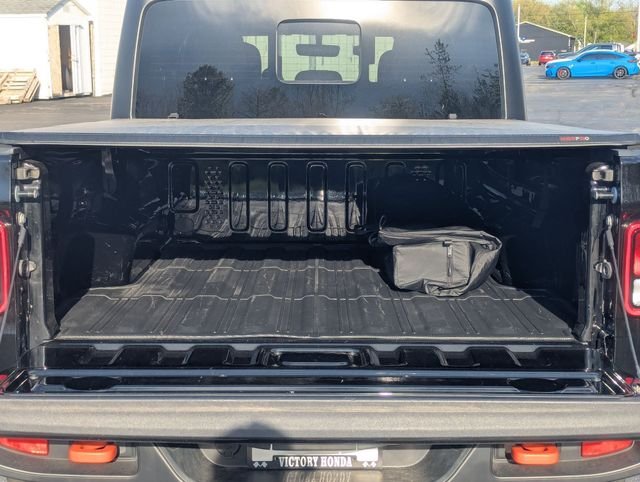 Used 2022 Black Clearcoat Jeep Mojave image 25
