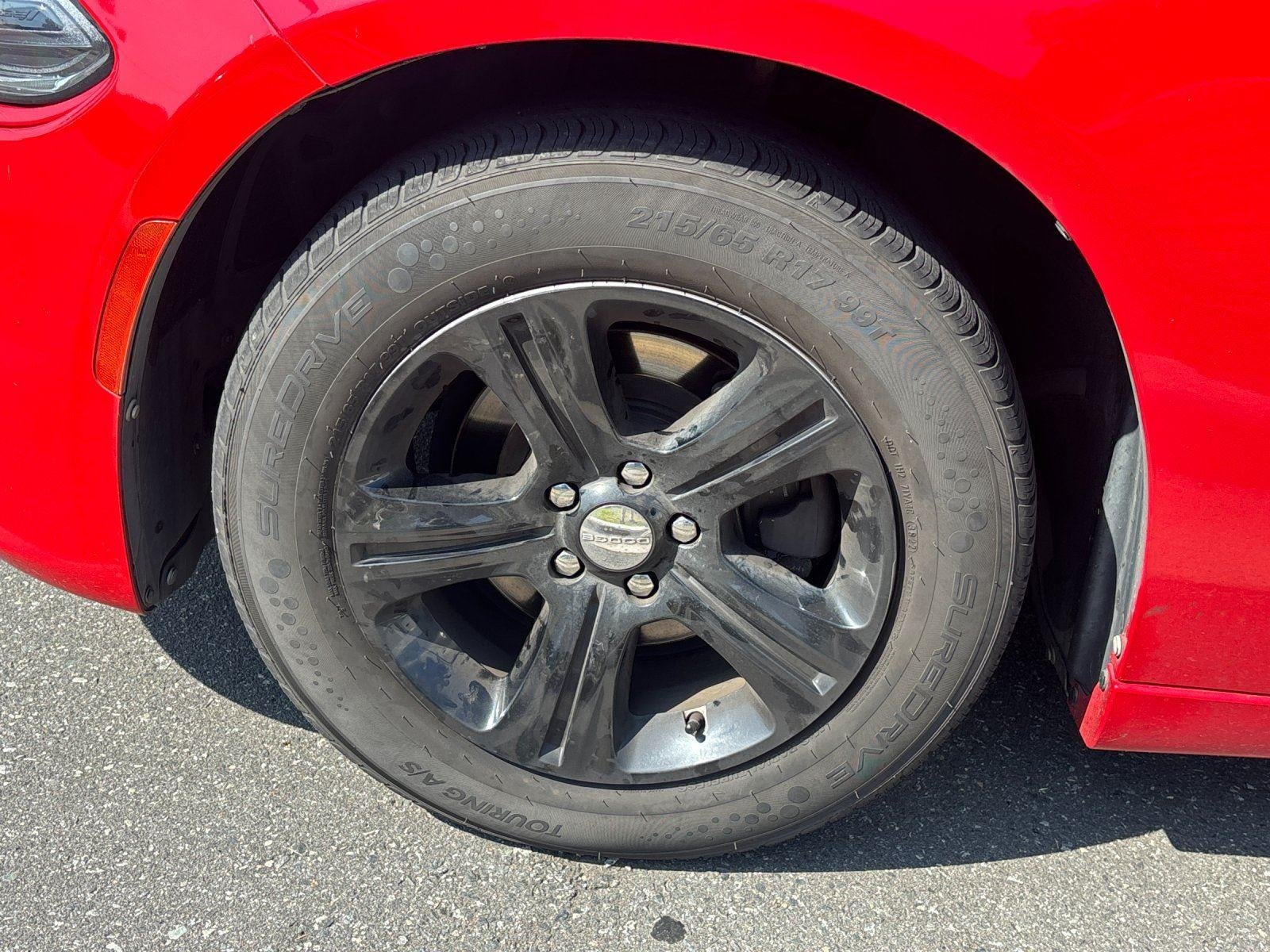 Used 2020 Torred Clearcoat Dodge SXT image 10