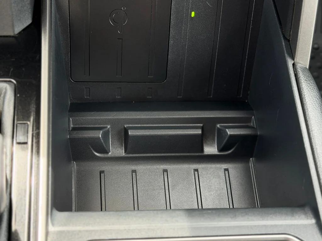 Used 2023  Toyota Limited image 19