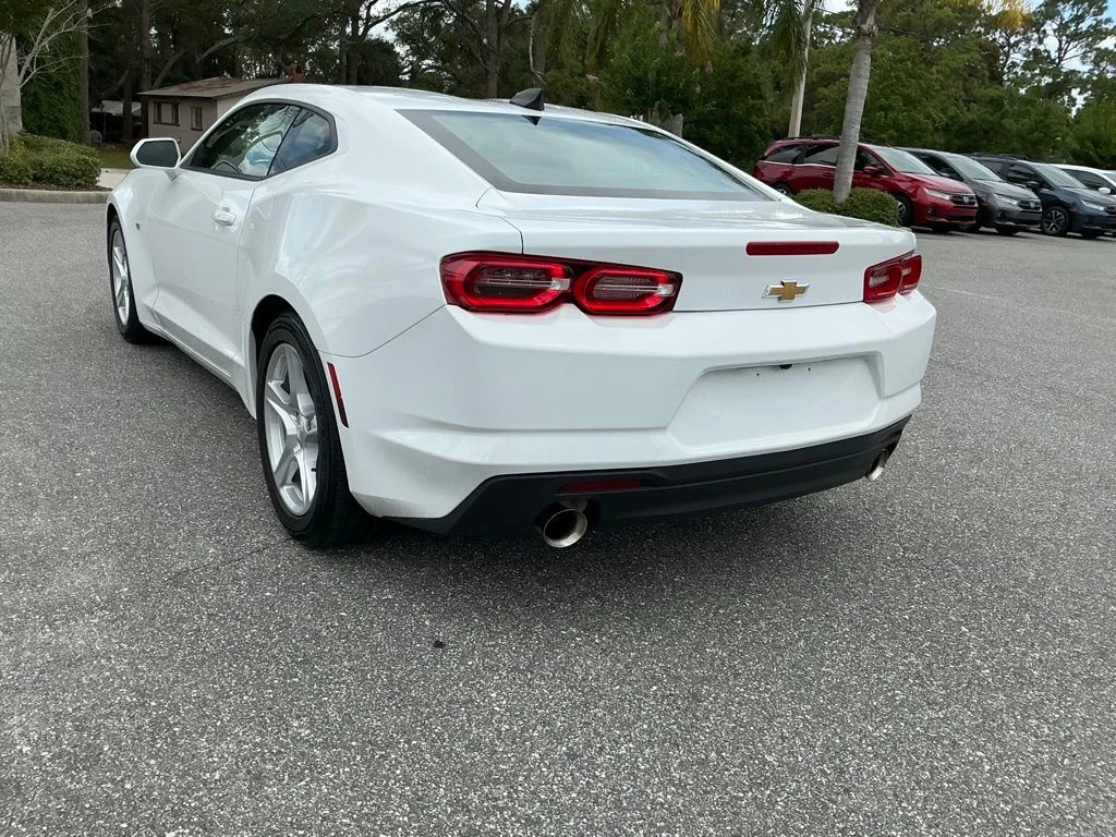 Used 2023 White Chevrolet 1LT image 7