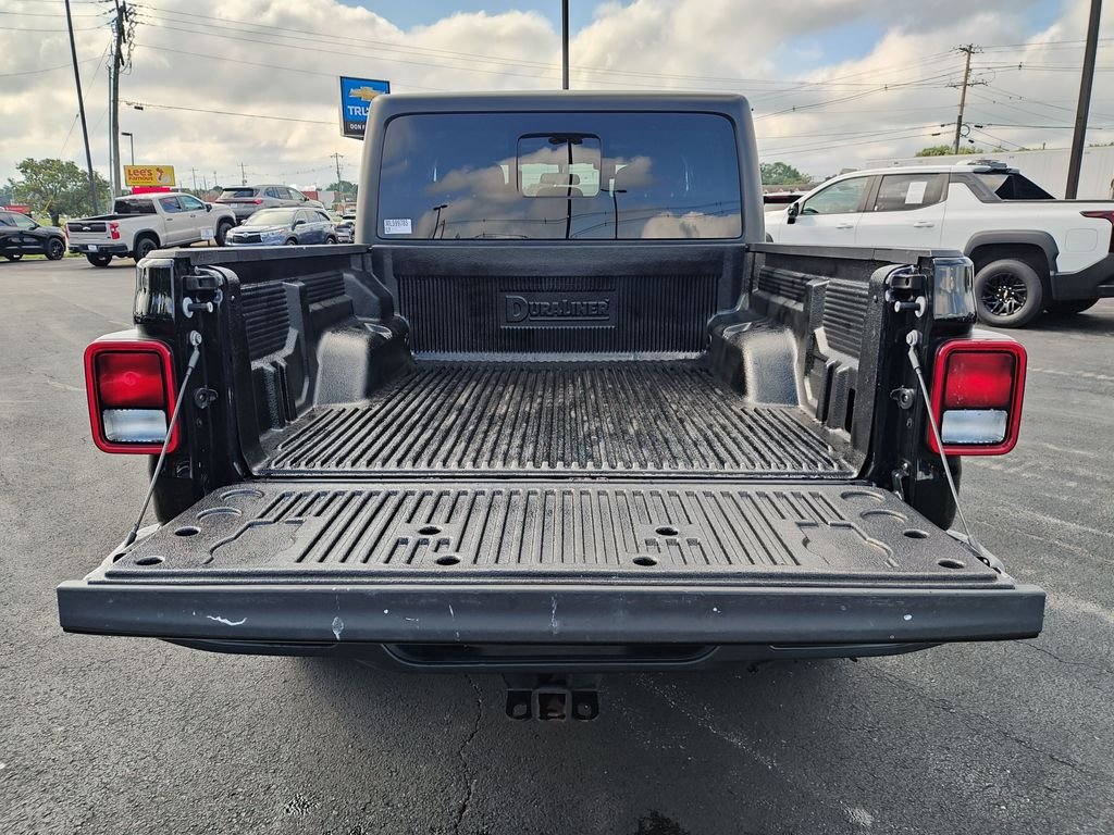 Used 2021 Black Jeep Overland image 9