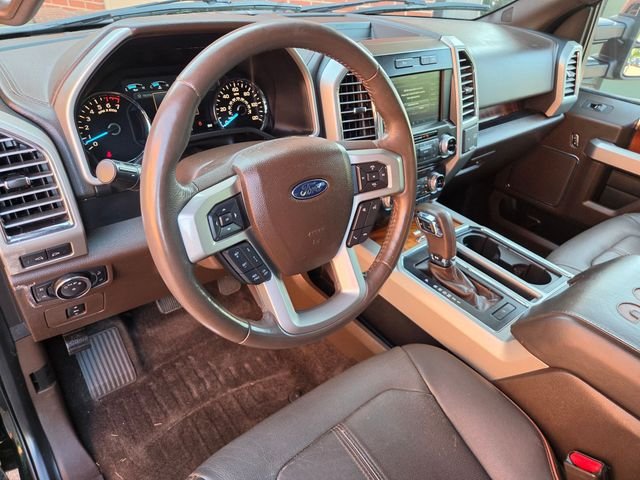 Used 2015  Ford King Ranch image 10