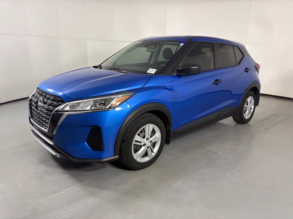 Used 2024 Blue Nissan S image 4