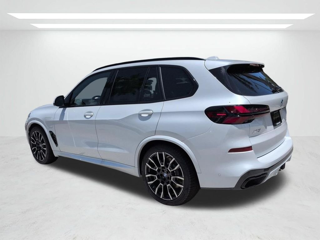 New 2026 Mineral White Metallic BMW xDrive50e image 6