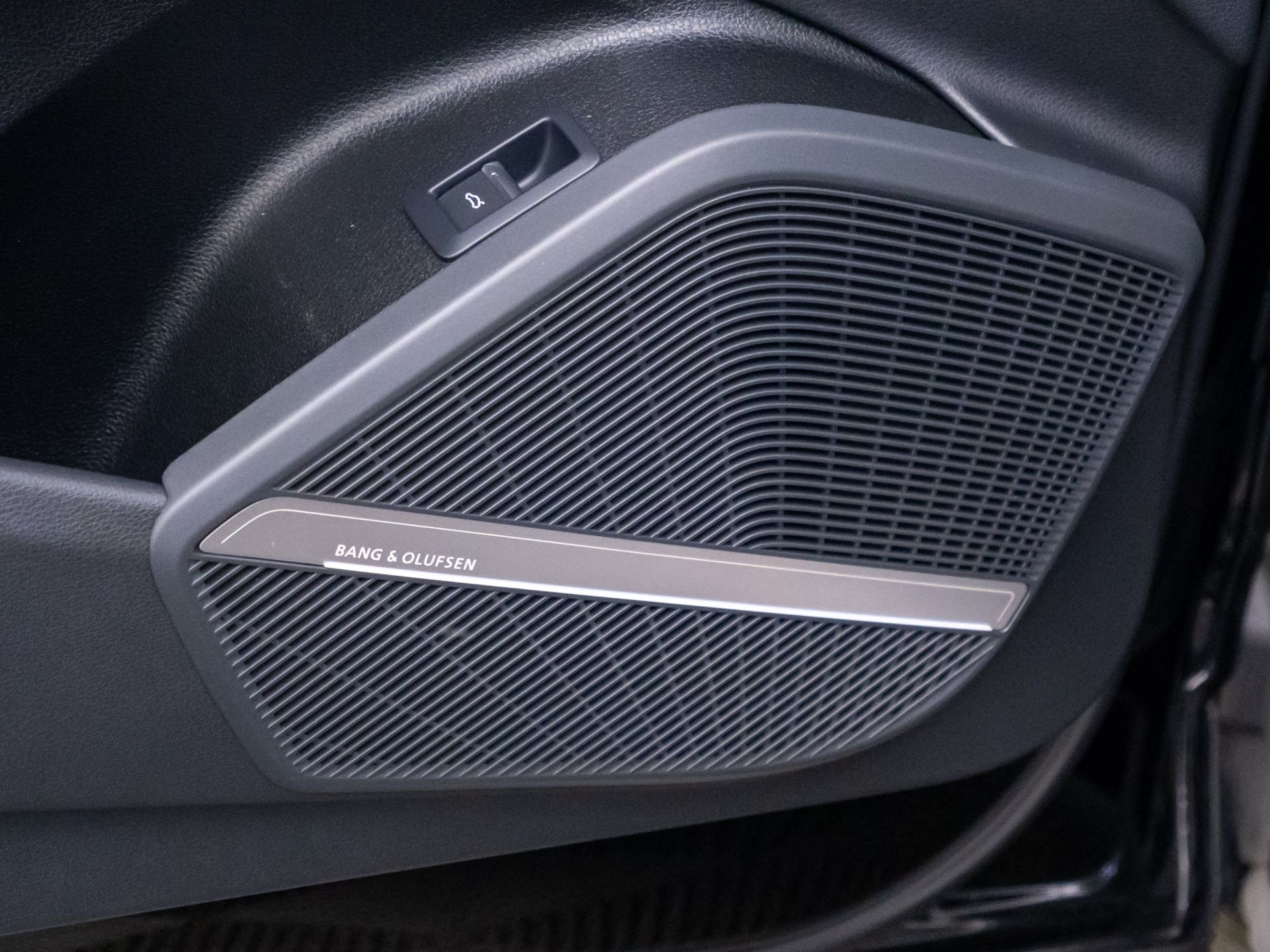 Used 2022 Black Audi Premium Plus image 14