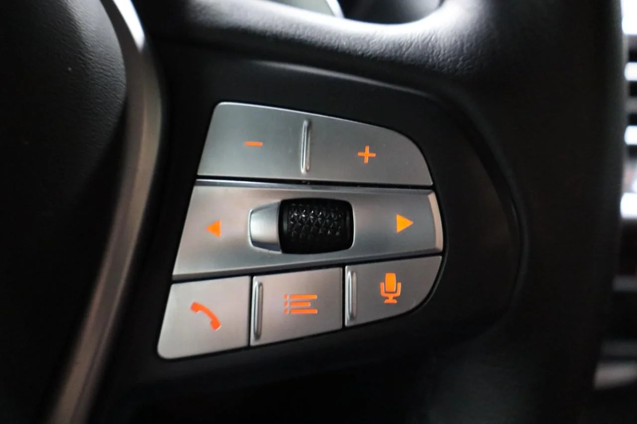 Used 2023 Jet Black BMW xDrive30i image 19