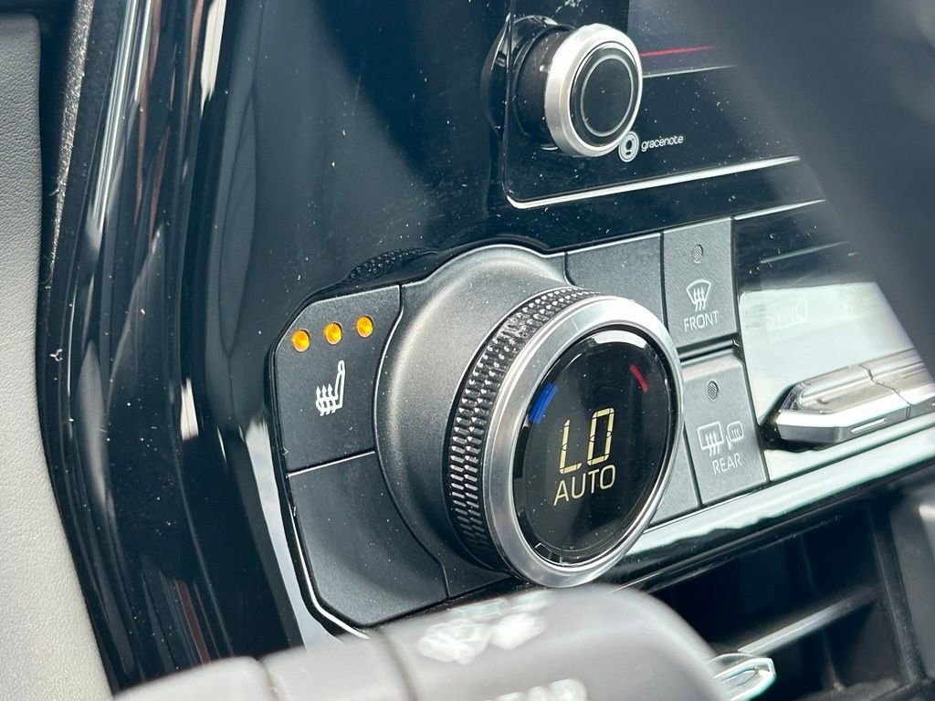 Used 2022 Moon Dust Toyota XLE image 28