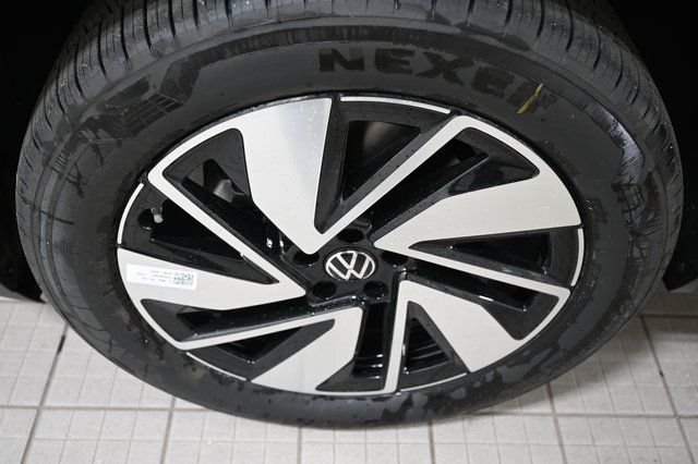 2026 Volkswagen Atlas SE w/Tech - Photo 18