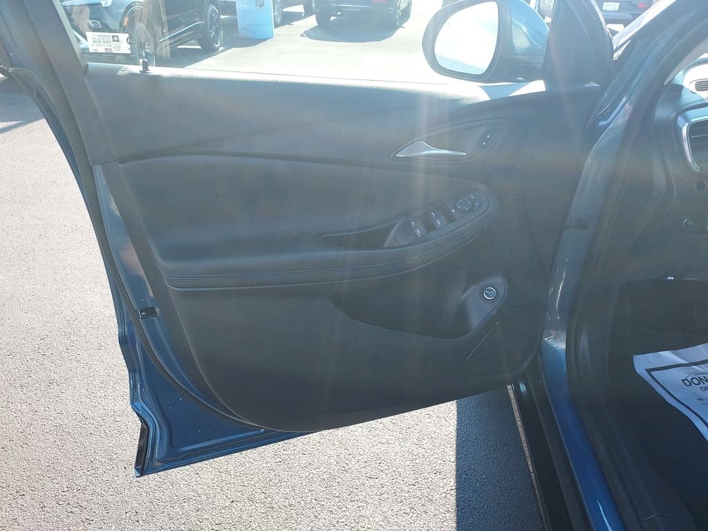 Used 2025 Blue Buick Sport Touring image 12