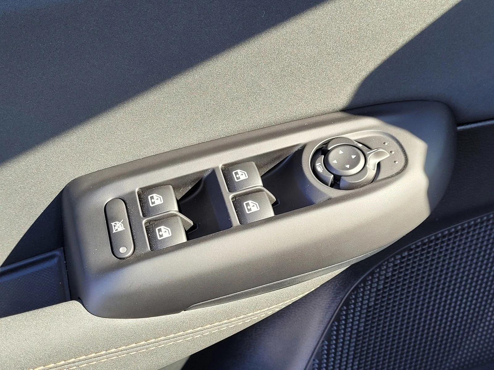 2025 Alfa Romeo Tonale Base - Photo 13