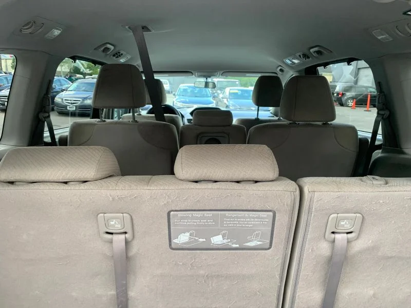 Used 2016 Blue Honda EX Minivan 4D image 33