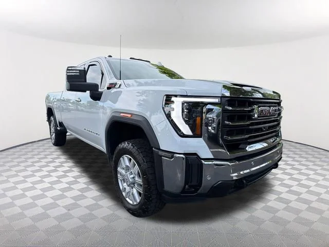 Used 2024 Summit White GMC SLT image 3