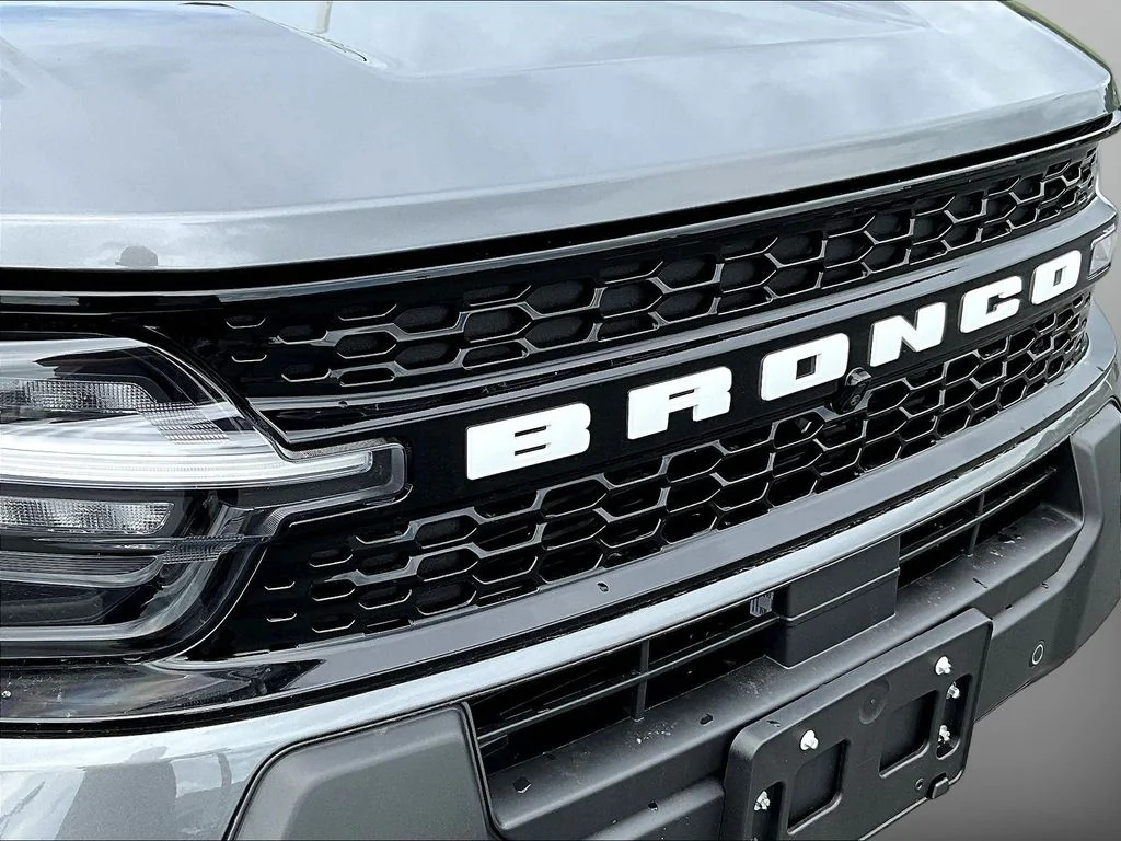 New 2026 Carbonized Gray Metallic Ford Outer Banks® image 33