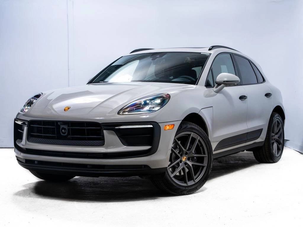 2026 Porsche Macan Base