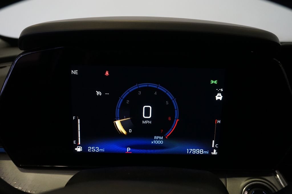 Used 2025 Gray Chevrolet LT image 20