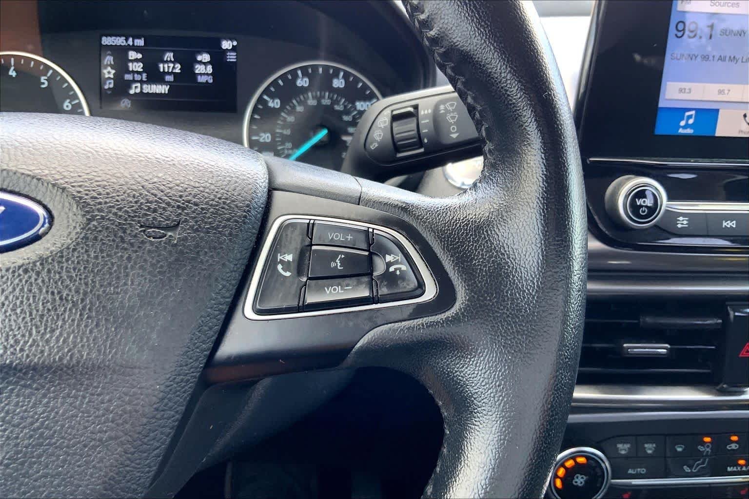Used 2018 Lightning Blue Metallic Ford SE image 25
