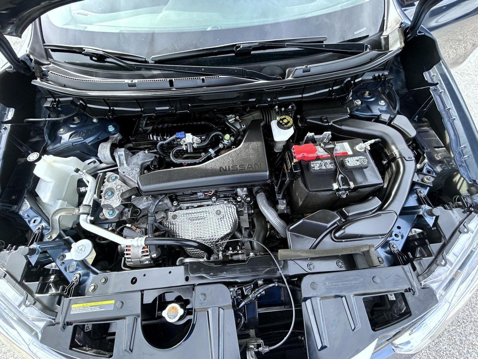Used 2016 Blue Nissan SV image 24