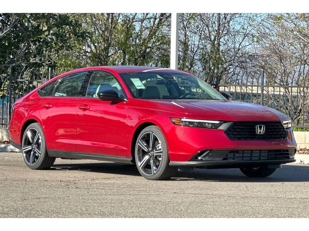 New 2026 Radiant Red Metallic Honda SE image 2