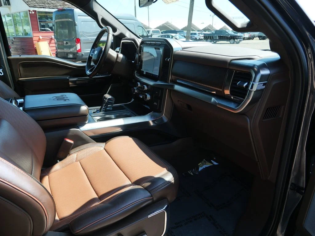 Certified Used 2021 Gray Ford King Ranch image 11