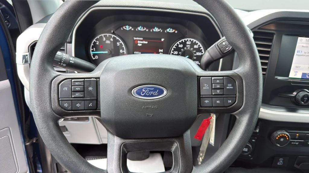 Used 2023 Blue Ford XLT image 14