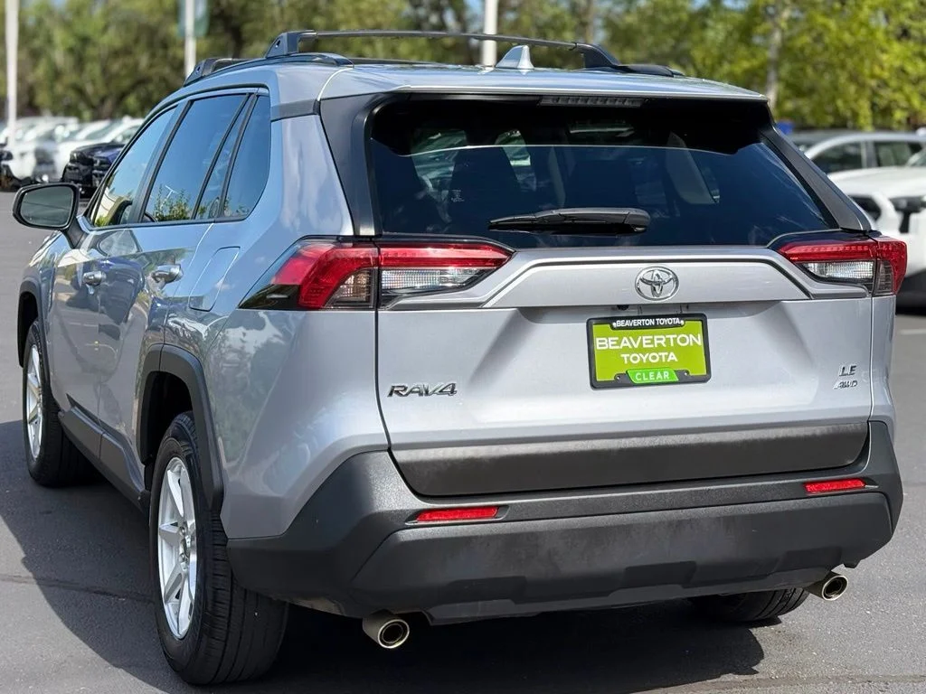 Used 2019 Silver Toyota LE image 3