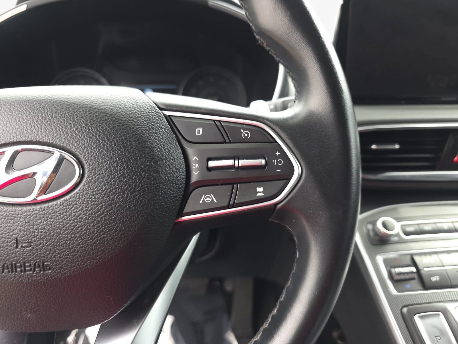 Used 2023 Twilight Black Hyundai SEL image 14