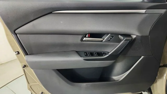 New 2026 Zircon Sand Metallic Mazda 2.5 S Meridian Edition AWD image 9