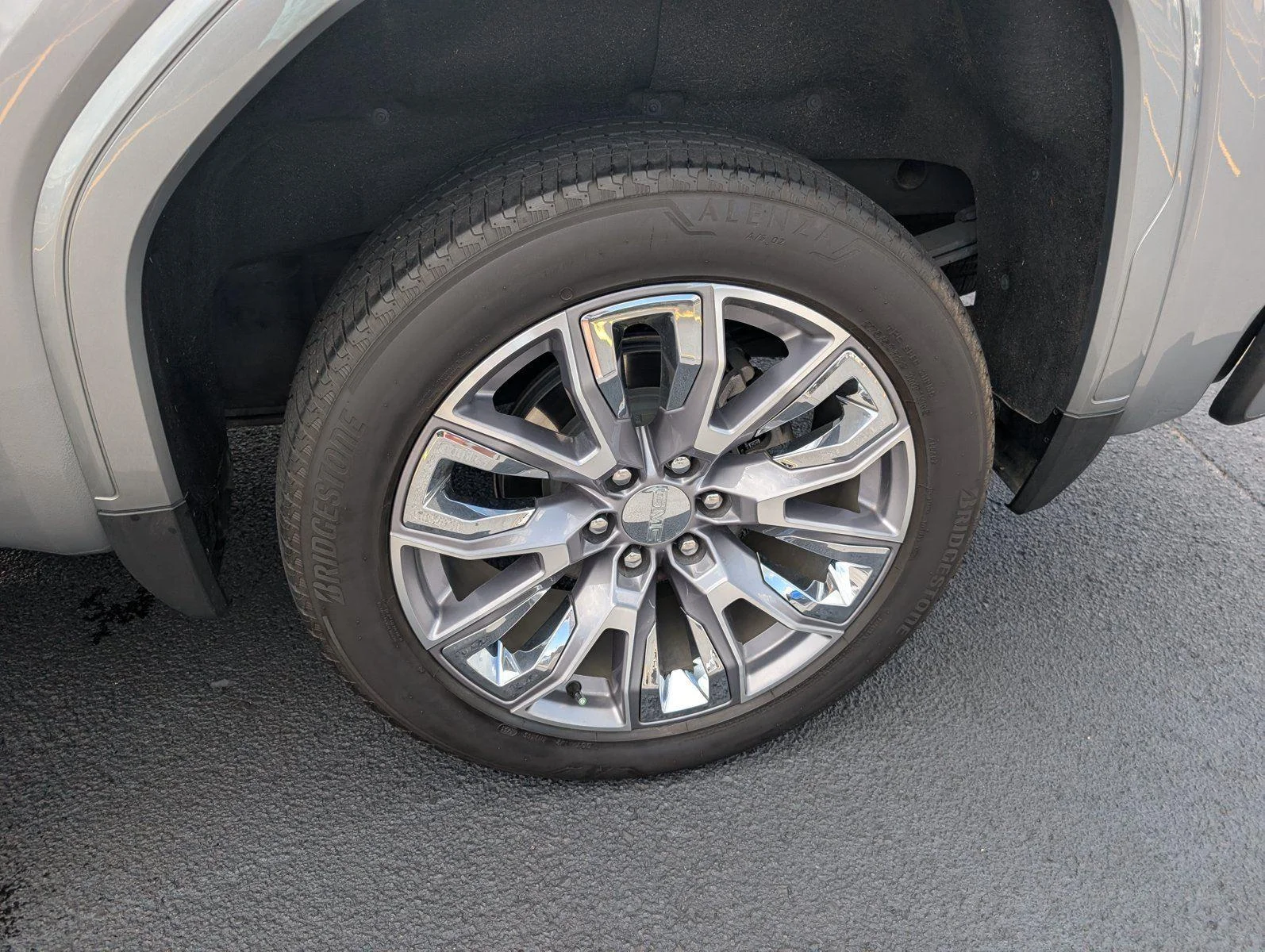 Used 2024 Sterling Metallic GMC Denali image 35