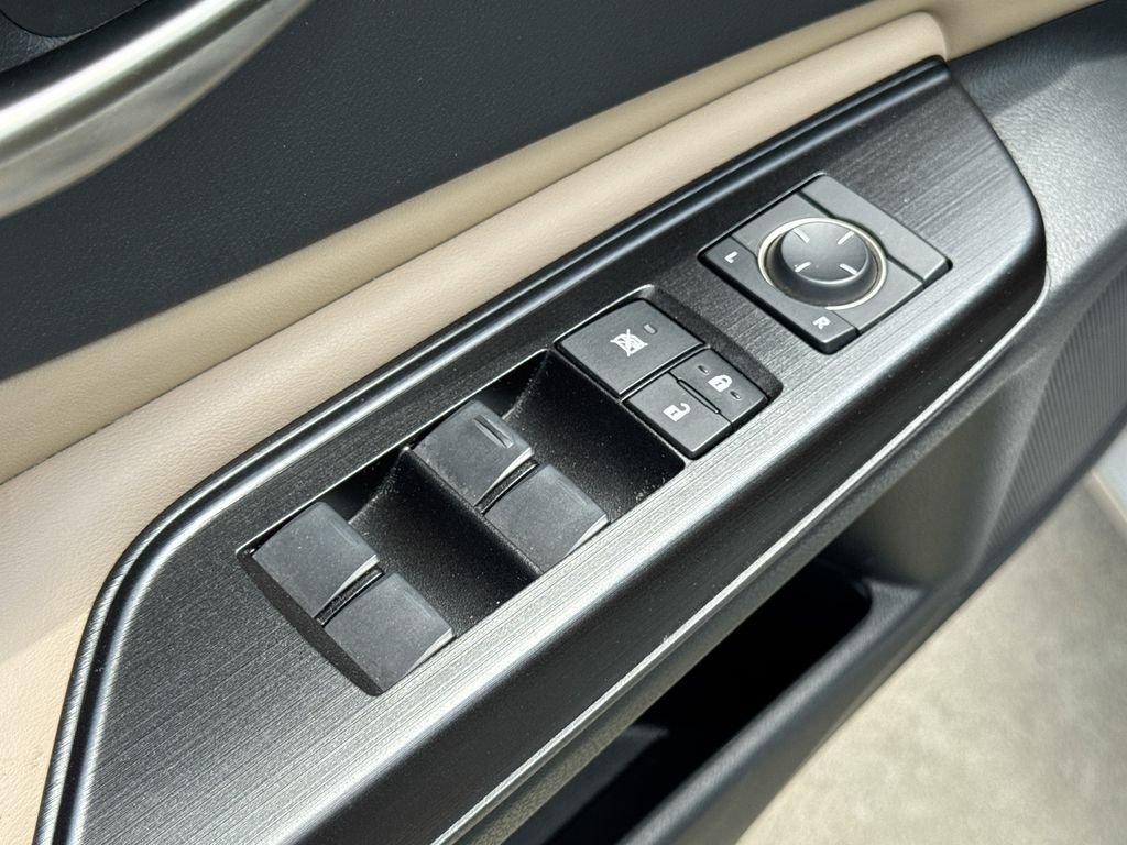 Used 2019 Silver Lexus 350 image 14
