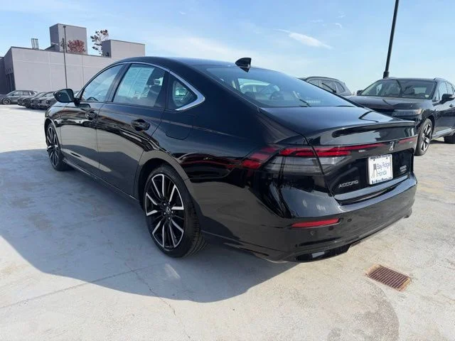 Used 2025 Black Honda Touring image 5