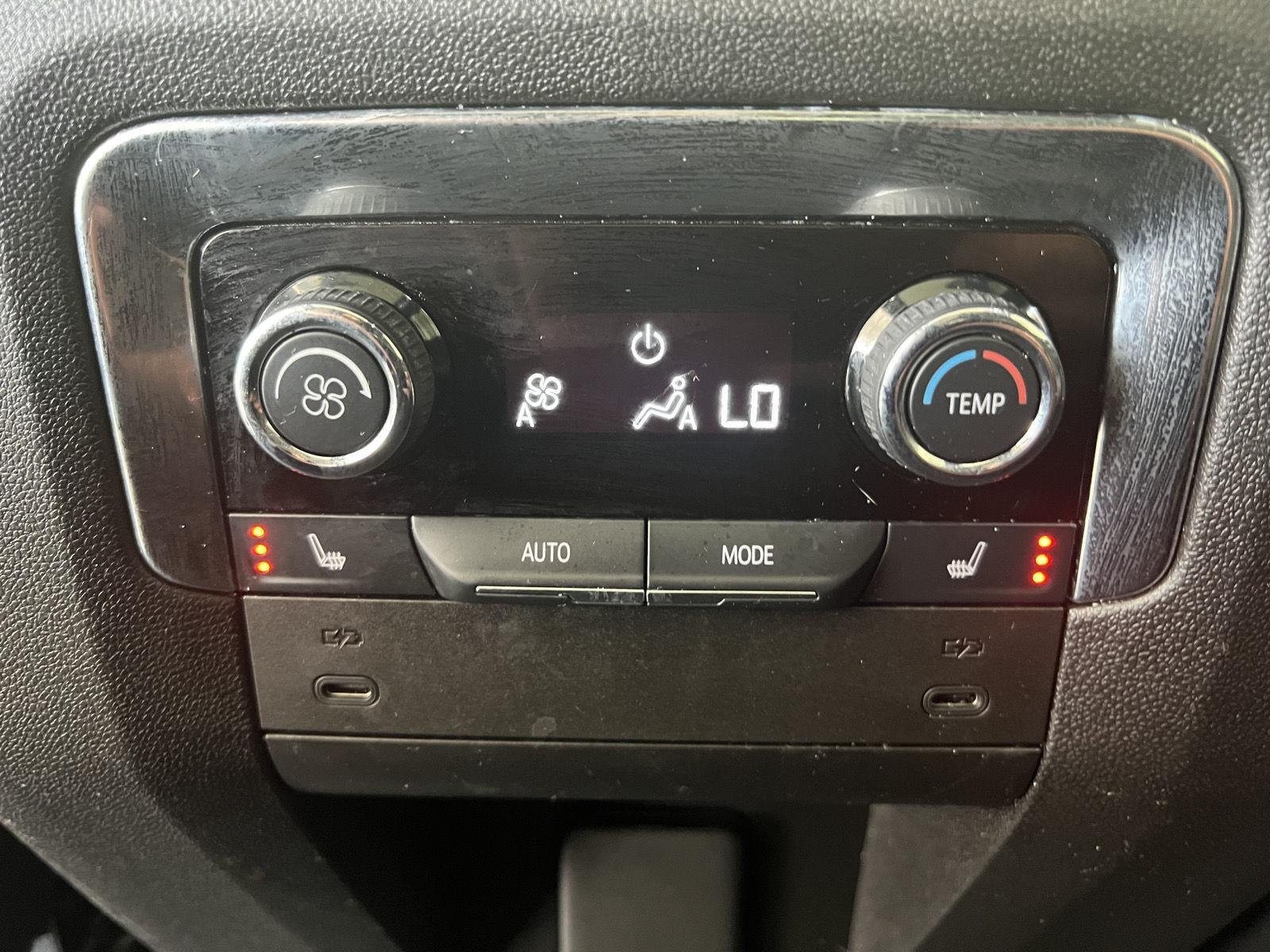 Used 2025 Pearl Chevrolet RST image 22