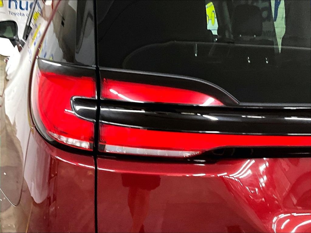Used 2023 Red Chrysler Touring L image 32