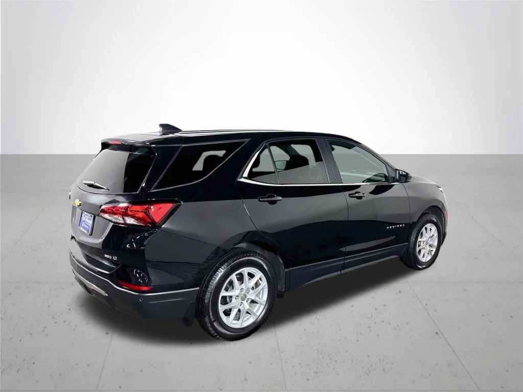 Used 2022 Black Chevrolet LT image 6