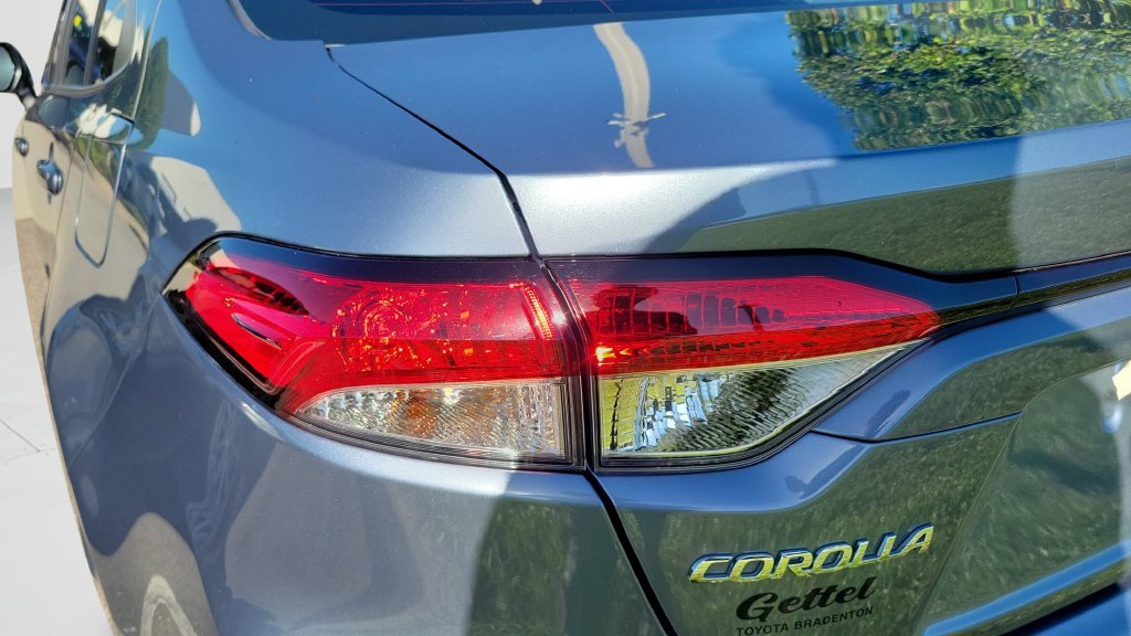 Certified Used 2025  Toyota LE image 9
