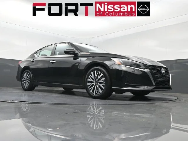 Used 2025 Black Nissan 2.5 SV image 31