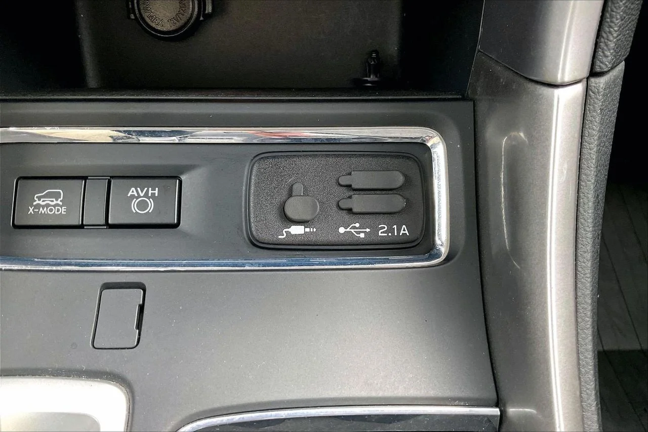 Certified Used 2020 White Subaru Premium image 17