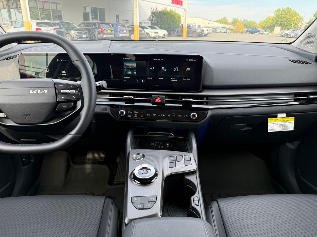 New 2026 Snow White Pearl Kia EX image 22