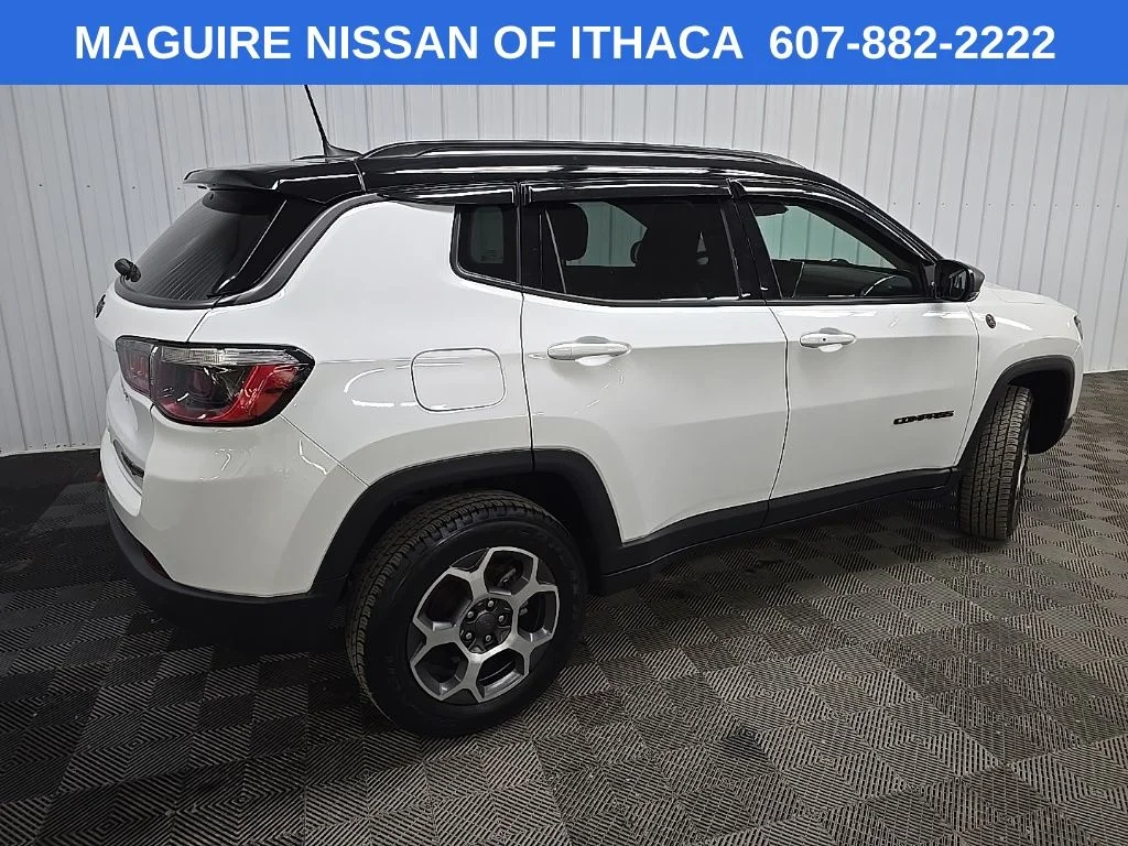 Used 2022 White Jeep Trailhawk image 3