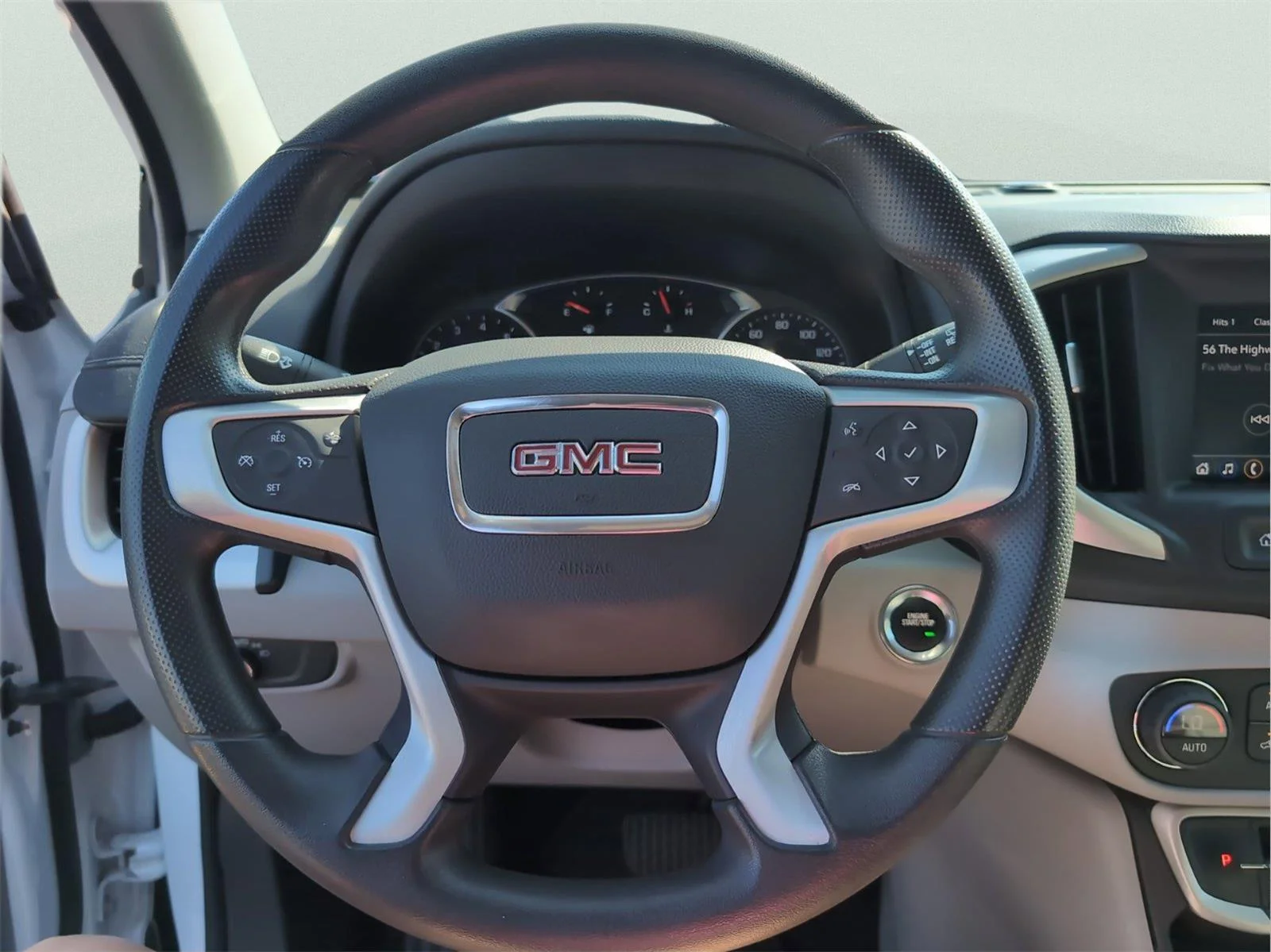 Used 2022 Summit White GMC SLE image 26