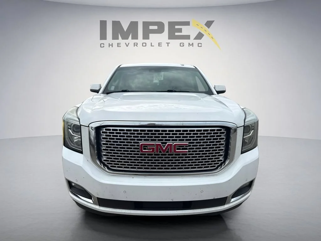 Used 2017 SUMMIT WHITE GMC Denali image 7