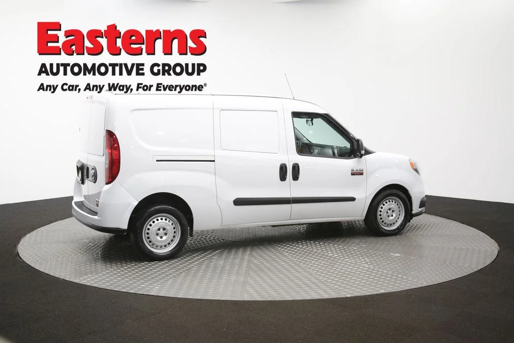 Used 2022 White Ram Base image 44