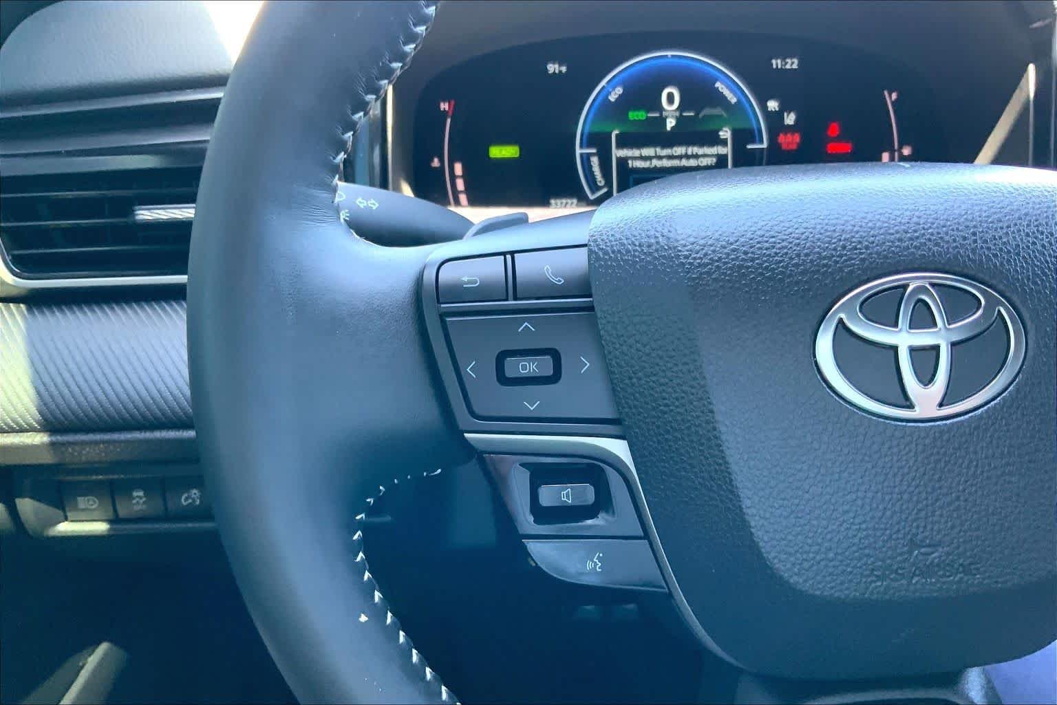 Certified Used 2025 Ice Cap Toyota SE image 21