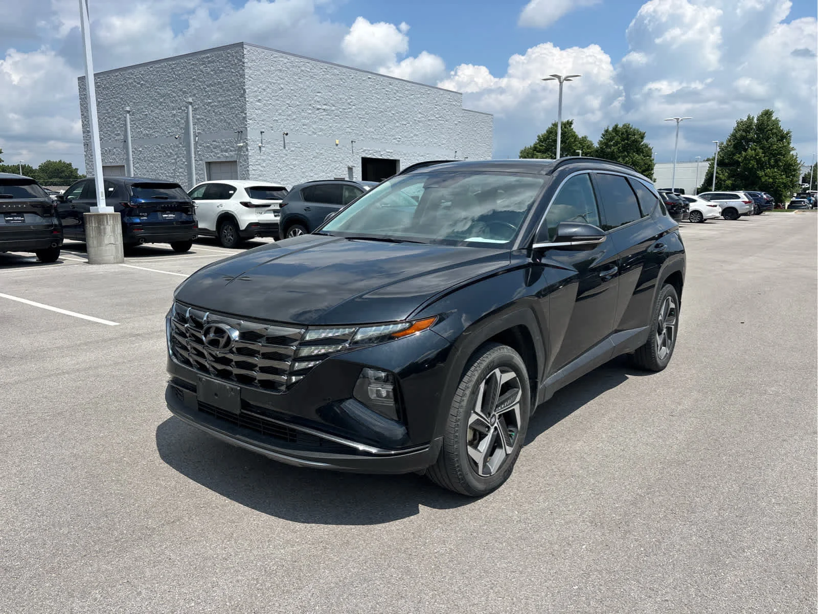 Used 2023 Hyundai Tucson Limited with VIN 5NMJECAE8PH275935 for sale in Kansas City
