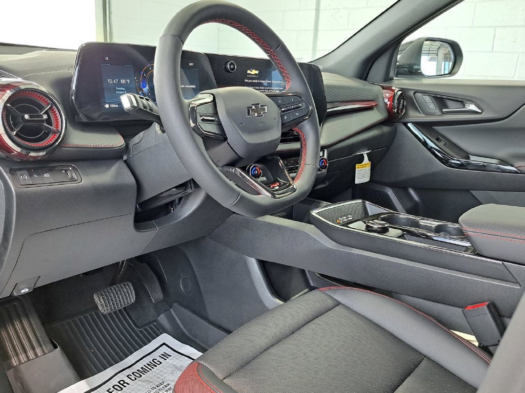 2027 Chevrolet Equinox RS SUV Slide 6