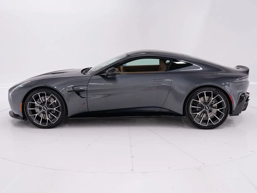 Aston 3　その他オマケ New 2026 Aston Martin Vantage S 2D Coupe for Sale #TGN12638