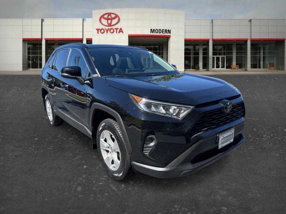 Used 2020 Midnight Black Metallic Toyota XLE image 3