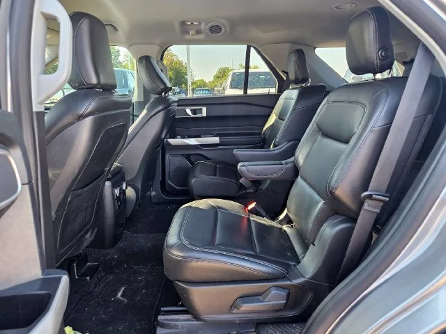 Used 2020 Silver Ford XLT image 5